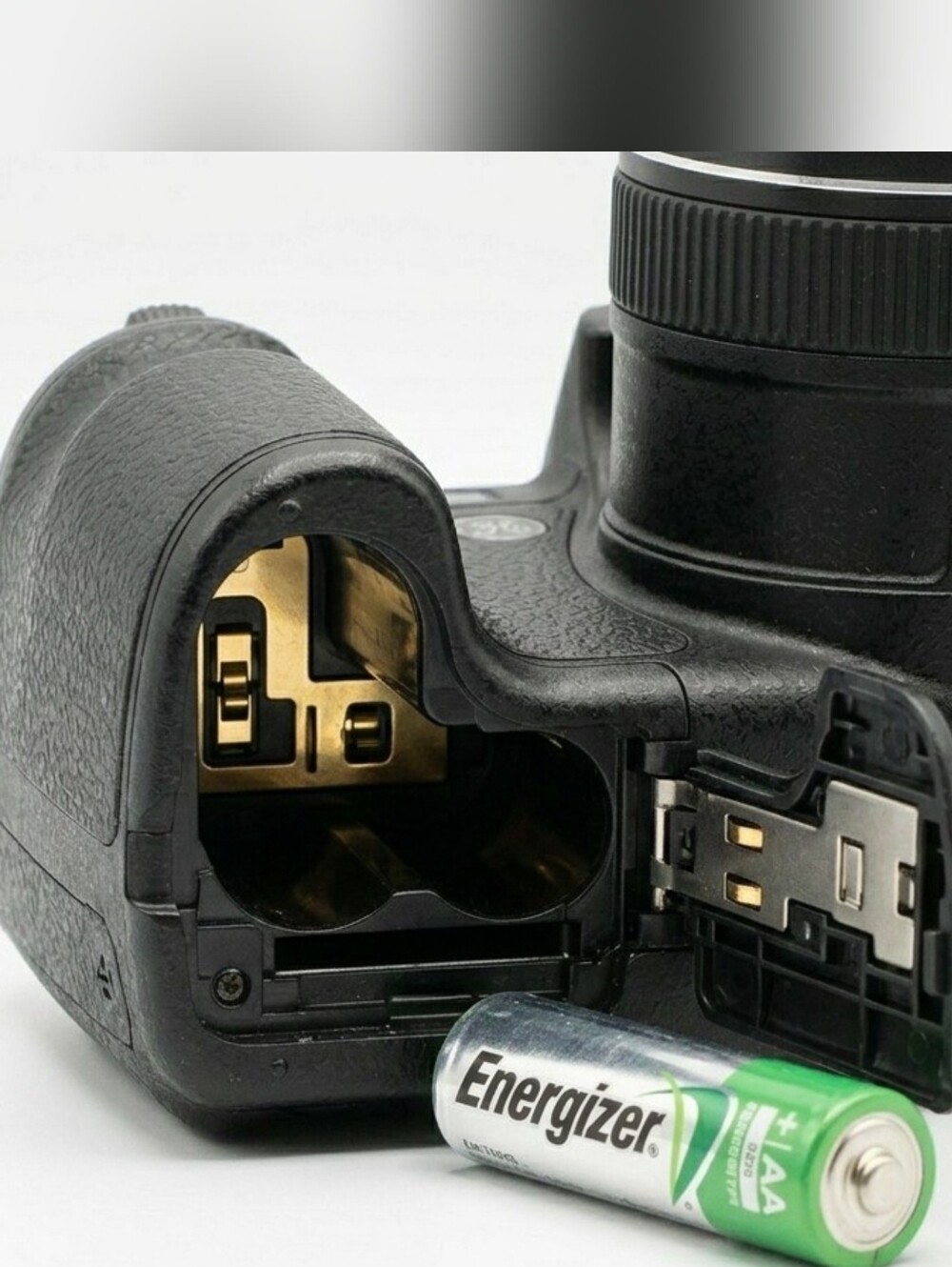GE- Digital Camera with 15x Optical Zoom - Picture 6 of 16